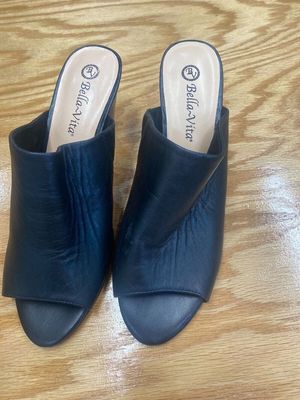 Bella Vita Kathy Slide Sandals Women's 8.5 M Black Leather Slip On Open Toe S14